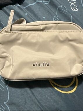 Athleta Beige Cosmetic Pouch